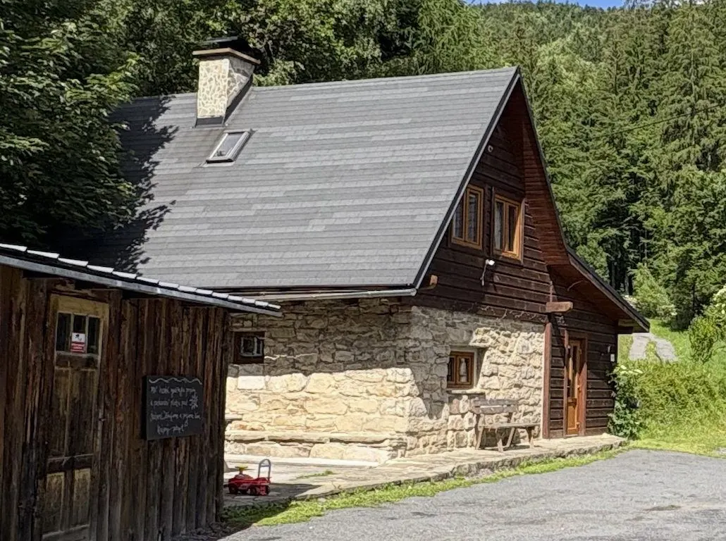 Chata Šimon – kamenno-dřevěná chalupa